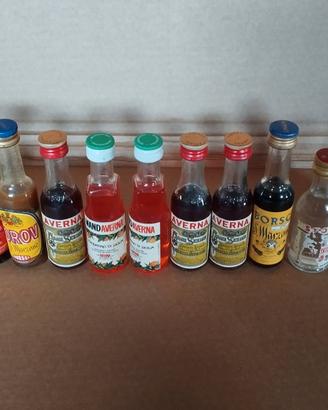 collezione di mignon di liquore