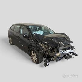 PEUGEOT 308 130 S&S SINISTRATA