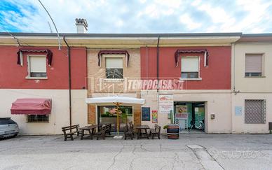 PIZZERIA CON MURI E ATTIVITA'