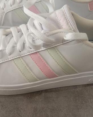 Scarpe Adidas donna bianche e rosa