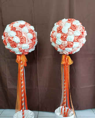 N.2 Alberelli a Sfera di Rose in Raso Decorazione