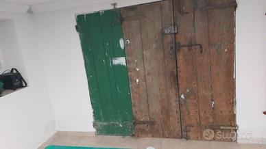 PORTONE LEGNO MASSICCIO