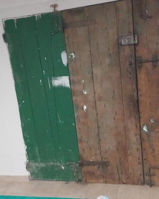 PORTONE LEGNO MASSICCIO