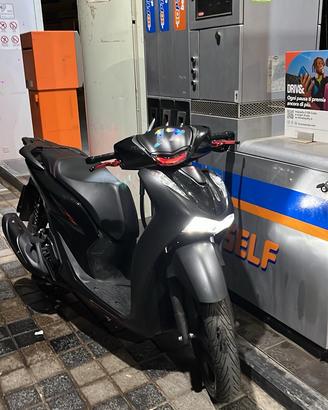 sh 125