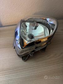 Faro moto Liberty 125