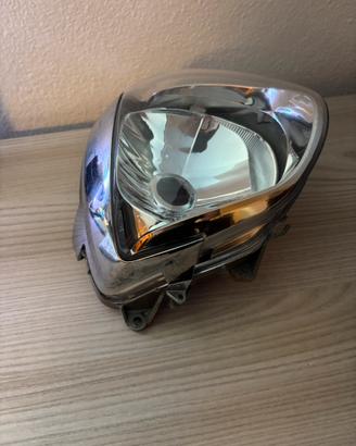 Faro moto Liberty 125