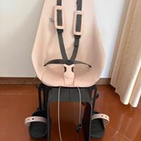 Seggiolino posteriore bici Urban Iki rosa chiaro