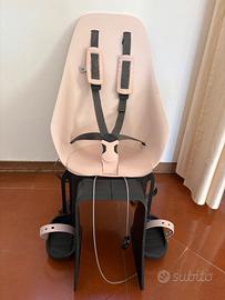 Seggiolino posteriore bici Urban Iki rosa chiaro