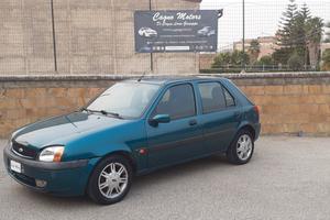 Ford Fiesta 1.2i 16V cat 5 porte Ghia
