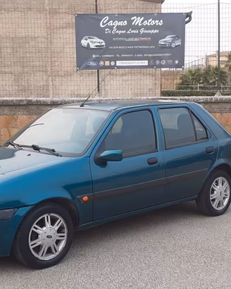 Ford Fiesta 1.2i 16V cat 5 porte Ghia