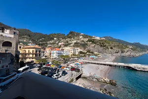 Iconica residenza panoramica sul mare in Costiera