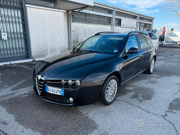 Alfa Romeo 159