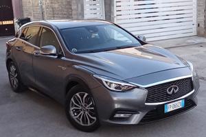 Nissan Infiniti Q30