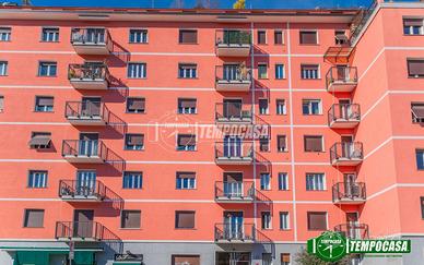 BILOCALE CON BALCONE