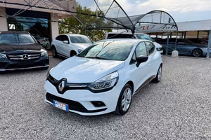 Renault Clio 0.9 tce Moschino Intens 90cv
