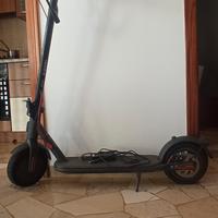 monopattino elettrico Xiaomi 4 
