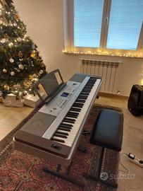 Pianoforte digitale Yamaha DGX-640