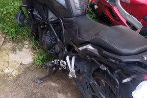 moto Benelli 502 trk