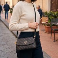 borsa Guess Noelle crossbody 