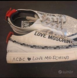 Sneaker Moschino collab. con ACBC - tomaia amovibi