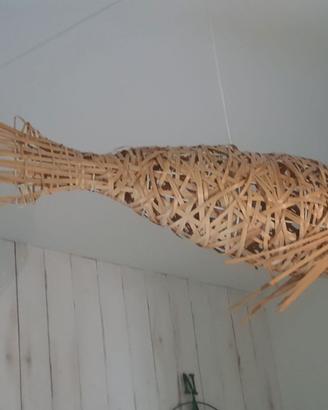 Lampadario pesce in rattan