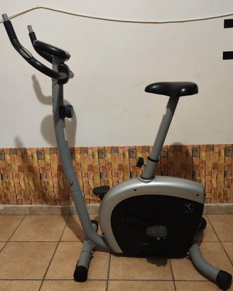 Cyclette da camera magnetica