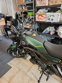 Benelli Leoncino 125