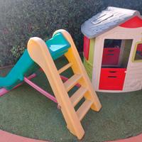 Scivolo e casetta Smoby