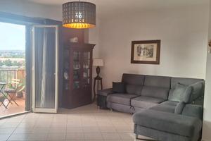 Appartamento con veranda ad. Viale delle Americhe