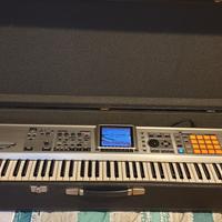 Roland Fantom x7