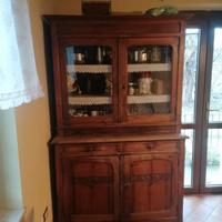 Credenza antica in noce