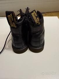 Stivaletto nero Dr Martens bambina num 24