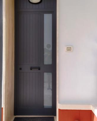 portoncino d'ingresso moderno color grigio