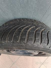 Gomme invernali con cerchione usati in buono stato