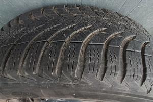Gomme invernali con cerchione usati in buono stato