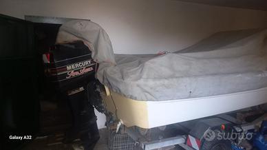 Motoscafo per vacanze