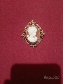 Spilla cammeo