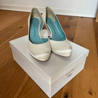 Nuove scarpe da sposa