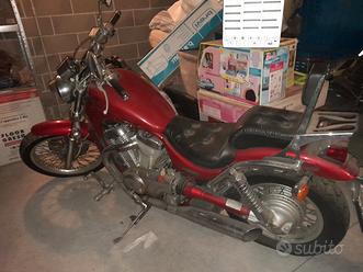 Suzuki VL Intruder 800 - 1998