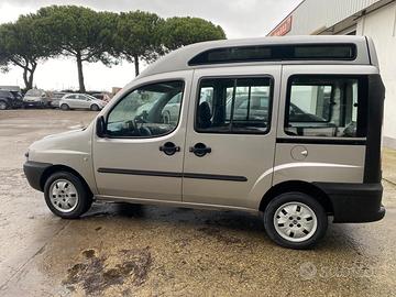 Doblo’ 1.6 GPL tetto alto