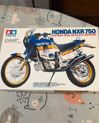 Kit tamiya honda nxr 750 Paris Dalar