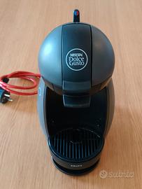 Macchina caffè Dolce Gusto Krups + capsule omaggio