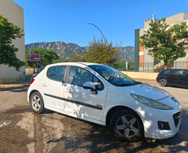 Automobile Peugeot 207 GPL