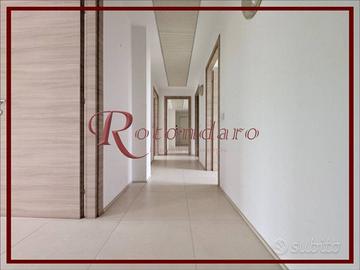 Appartamento di 140 m² con 4 locali a Milano