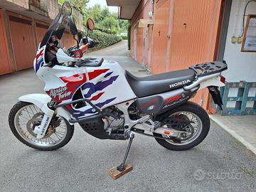 HONDA XRV 750 