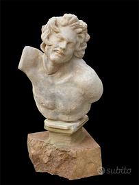 Busto in arenaria su base marmo