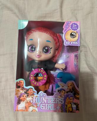 Bambola Mira huntrix 18 cm - occhi 5D canta Golden