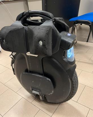 Inmotion V11