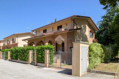 VILLA SINGOLA A GUBBIO