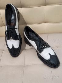 Vintage Florsheim Imperial wingtips spectators